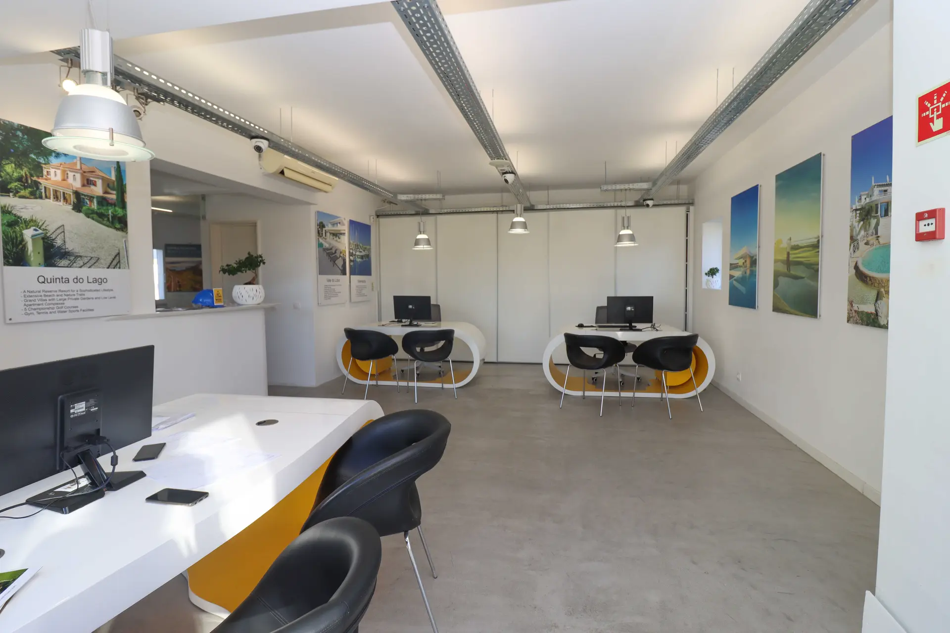 Exclusive Algarve Villas Lagoa Office Image 3