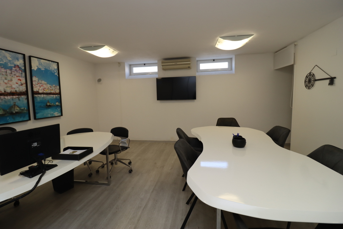 Exclusive Algarve Villas Lagoa Office Image 1