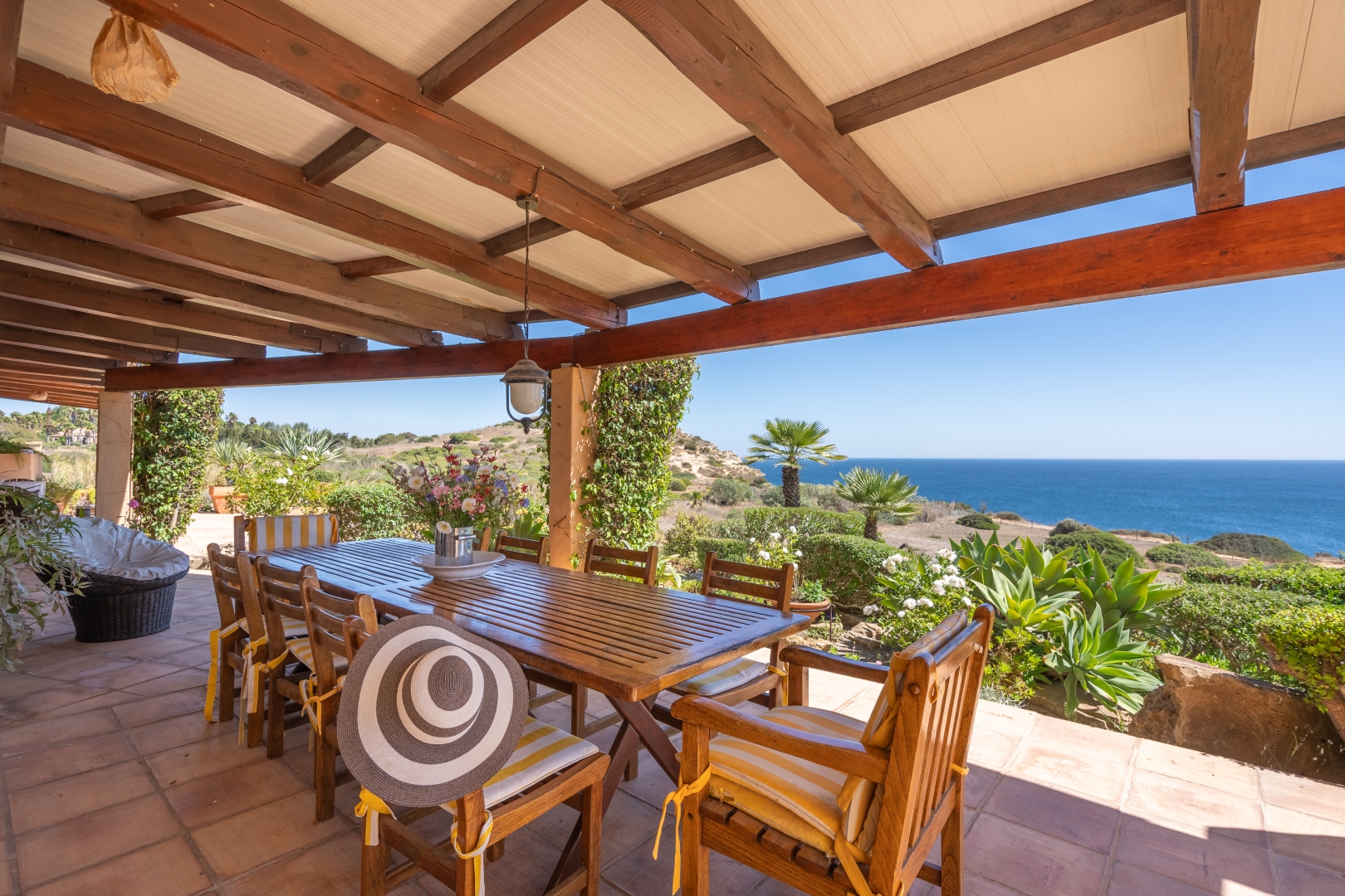 Luxury villa in Algarve with panoramic views