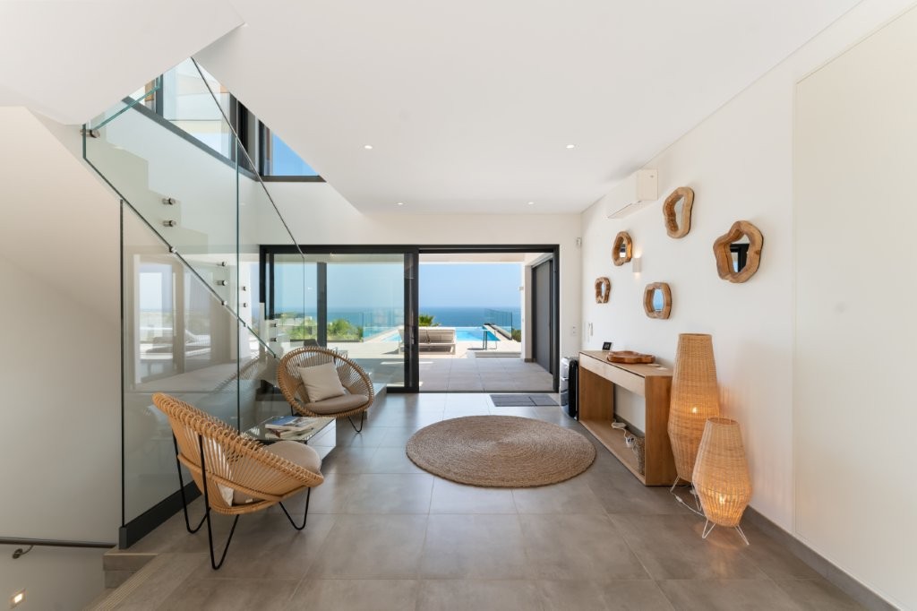 Villa with stunning sea views and walking distance to beach and centre, for sale Praia da Luz, Lagos, Algarve