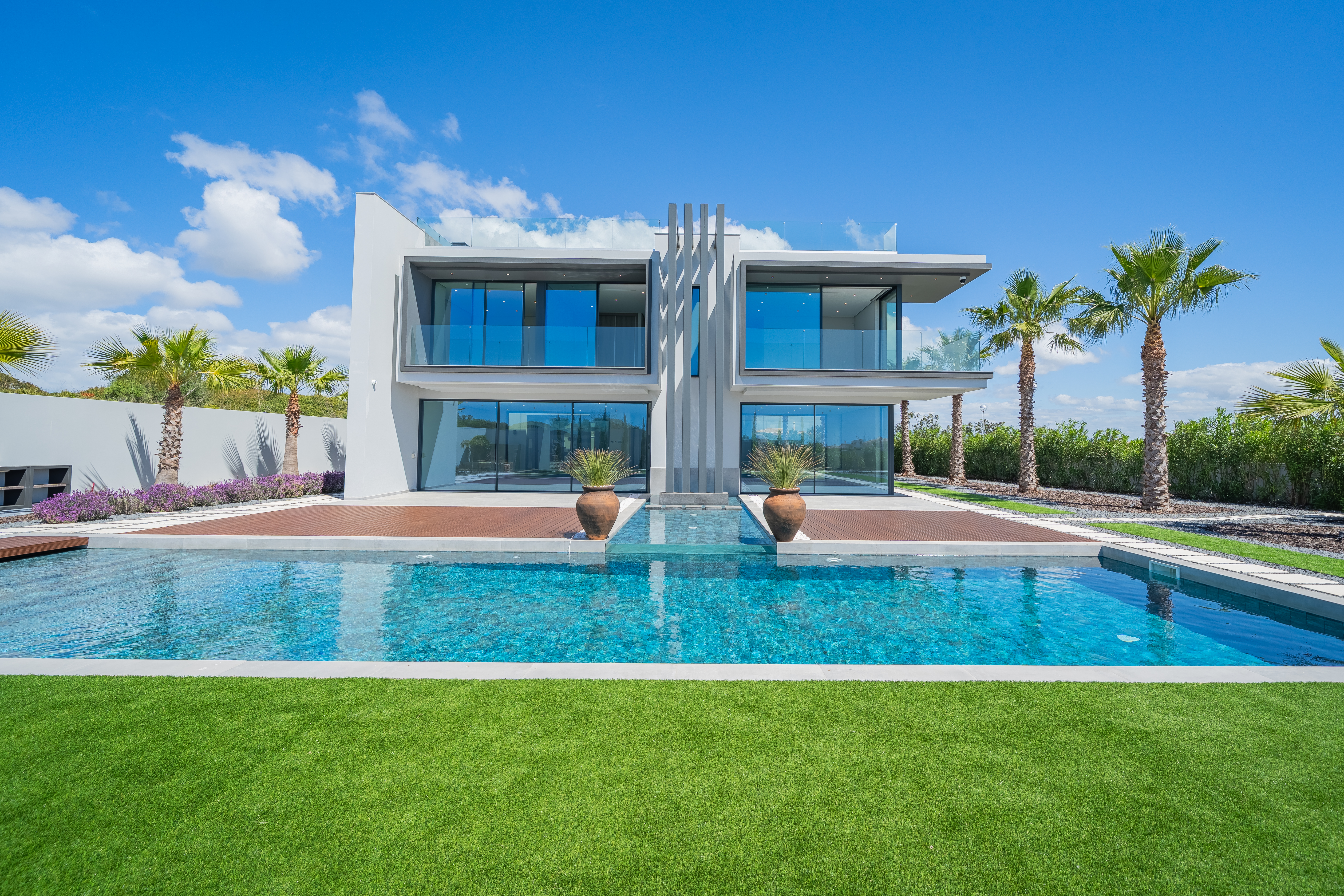 Modern Luxury Villa with Sea Views for sale in Porto de Mós, Lagos