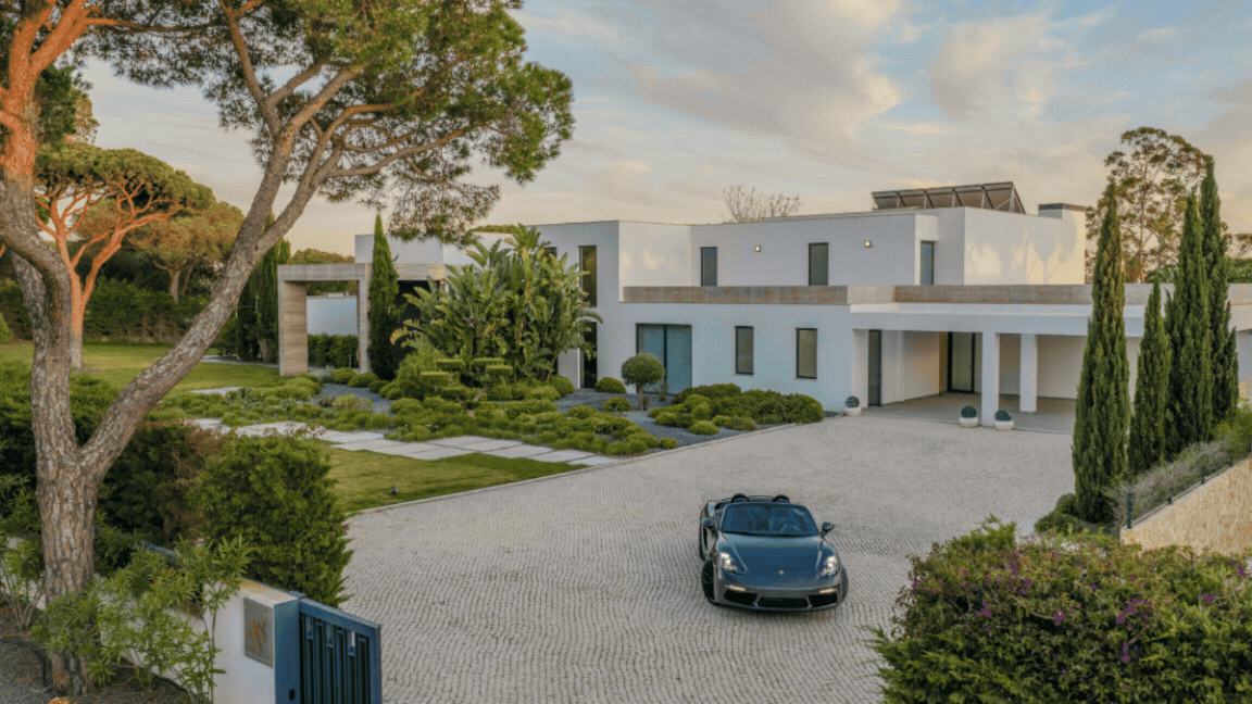 Luxury 5+3 Bedroom Villa for Sale in Vilamoura’s Prestigious Pinhal Velho, Algarve